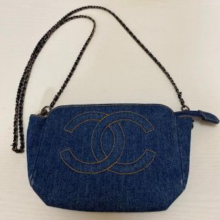 シャネル(CHANEL)のシャネル　ポーチ　チェーン付き(ポーチ)