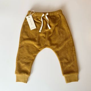 キャラメルベビー&チャイルド(Caramel baby&child )のQuincy Mae クインシーメイ スウェットパンツ6-12m《新品・未使用》(パンツ)