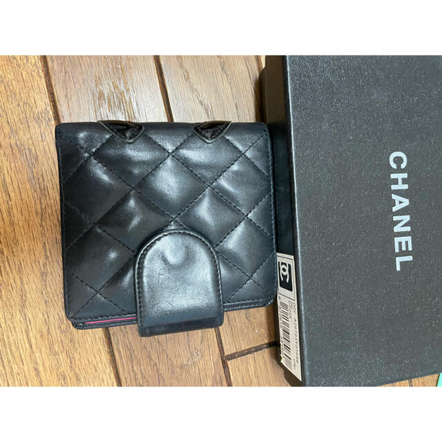 CHANEL 折りたたみ財布 2