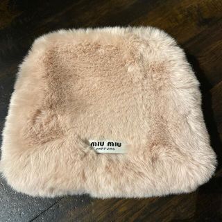 ミュウミュウ(miumiu)の新品＊ミュウミュウポーチ(ポーチ)