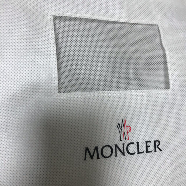 MONCLER(モンクレール)のモンクレール　保存袋 レディースのバッグ(ショップ袋)の商品写真