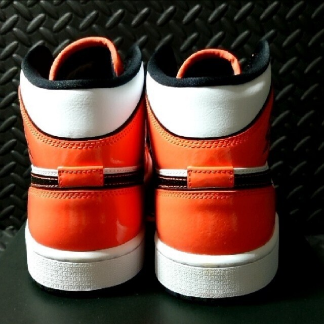 NIKE(ナイキ)のAir Jordan 1 Mid SE Turf Orange メンズの靴/シューズ(スニーカー)の商品写真