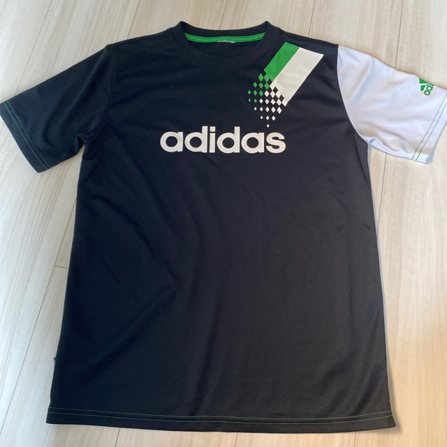 adidas(アディダス)のyossy様専用 キッズ/ベビー/マタニティのキッズ服男の子用(90cm~)(Tシャツ/カットソー)の商品写真