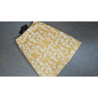 新品 アクアスキュータム 高級ジャガード織りスカート　8　黄花柄　42900円