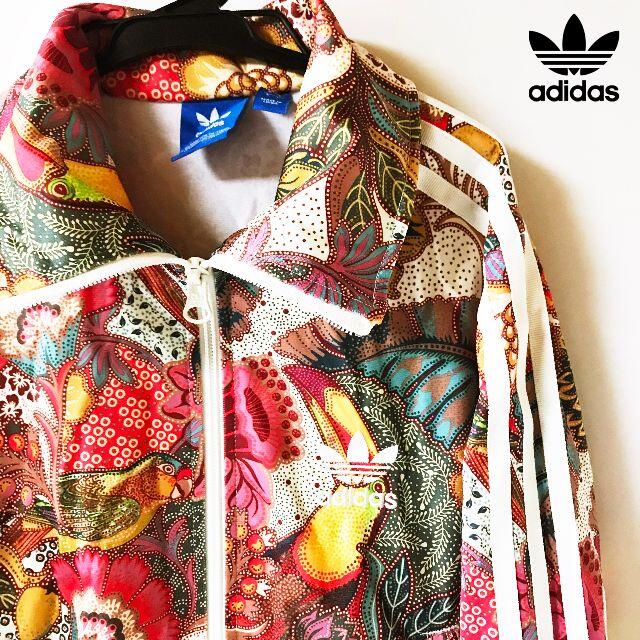 adidas(アディダス)の【adidas Originals】ボタニカル総柄 トレフォイル TJ レディースのジャケット/アウター(ナイロンジャケット)の商品写真