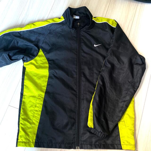 NIKE(ナイキ)のNIKE ウィンドブレーカー　キッズ L キッズ/ベビー/マタニティのキッズ服男の子用(90cm~)(ジャケット/上着)の商品写真