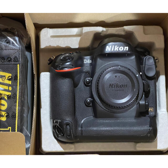 【 大感謝セール】 Nikon ボディ〔中古〕バッテリー2つ、アダプター・ケーブル類付属。 D4s Nikon - デジタル一眼