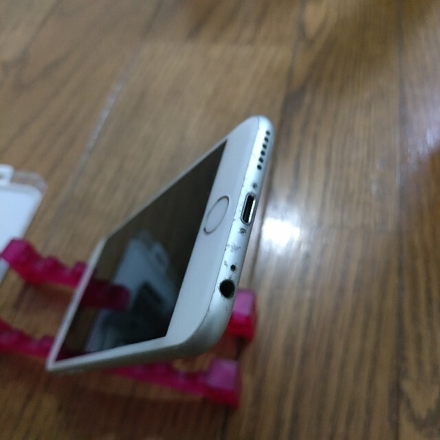 iPhone 6s シルバー  au 2