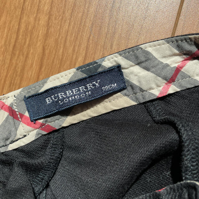 BURBERRY(バーバリー)のしまちゃん様専用 Burberry パンツ 90 キッズ/ベビー/マタニティのキッズ服女の子用(90cm~)(パンツ/スパッツ)の商品写真