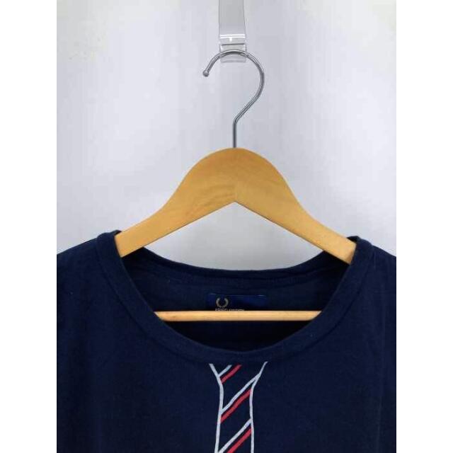 FRED PERRY(フレッドペリー)のFRED PERRY（フレッドペリー） ネクタイデザインTシャツ メンズ メンズのトップス(Tシャツ/カットソー(半袖/袖なし))の商品写真