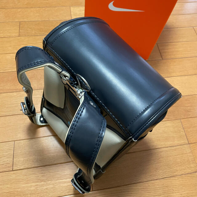 NIKE(ナイキ)のNIKE ランドセル　ネイビー キッズ/ベビー/マタニティのこども用バッグ(ランドセル)の商品写真