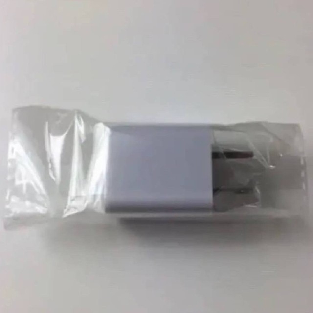 〖即購入OK♥〗急速充電2口コンセント USB ★ 充電器 ホワイト スマホ/家電/カメラのスマホアクセサリー(その他)の商品写真