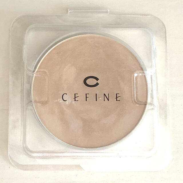 CEFINE(セフィーヌ)のセフィーヌ シルクウェットパウダー OC100(レフィル) コスメ/美容のベースメイク/化粧品(ファンデーション)の商品写真