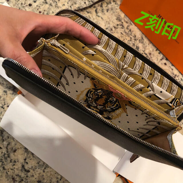 HERMES シルクイン 王者の虎 Z刻印 | フリマアプリ ラクマ HERMES シルクイン 王者の虎 Z刻印 | フリマアプリ ラクマ