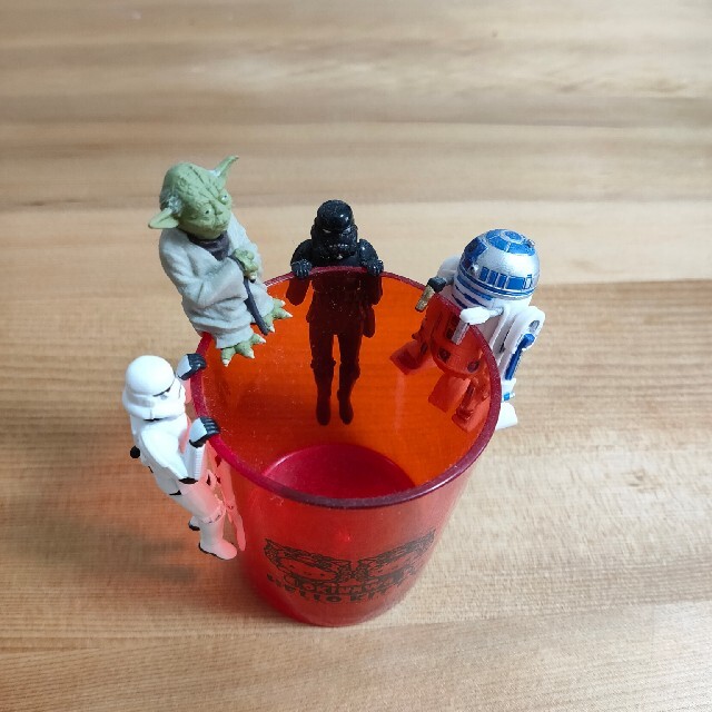格安 コップのフチのスターウォーズ4点セットの通販 By Jun S Shop ラクマ 格安 コップのフチのスターウォーズ4点セットの通販 By Jun S Shop ラクマ