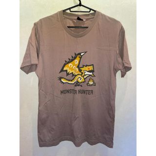 ユニクロ(UNIQLO)の【美品】ユニクロ モンハン Tシャツ Mサイズ 金レイア(Tシャツ/カットソー(半袖/袖なし))