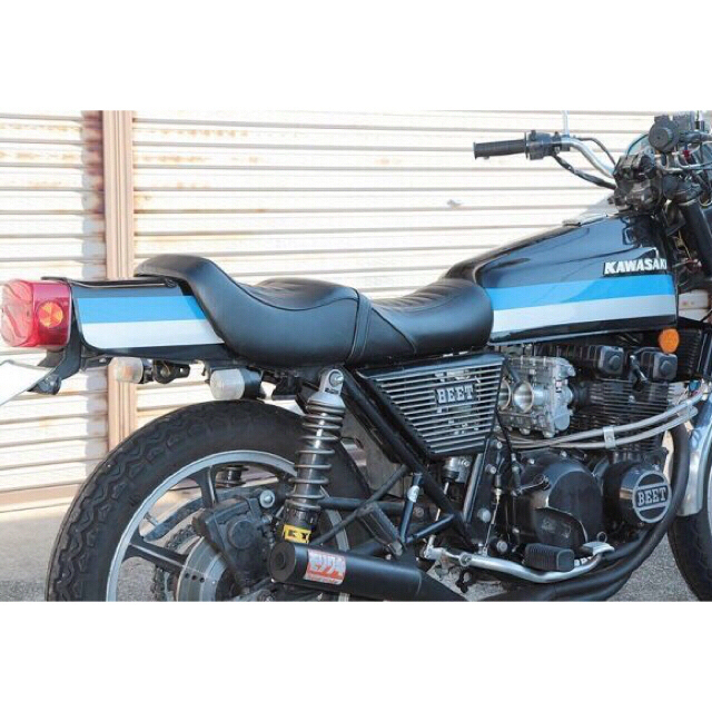 483】 新品 Z400FX 純正パターン アンコ抜きシート ブラック 黒 483】 新品 Z400FX 純正パターン アンコ抜きシート ブラック 黒