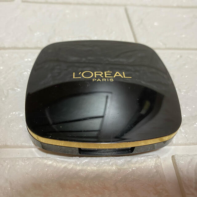 L'Oreal Paris(ロレアルパリ)の新品★ロレアル パリ ハイライト ル バー ア ブラッシュ 15 パッショネイト コスメ/美容のベースメイク/化粧品(フェイスカラー)の商品写真