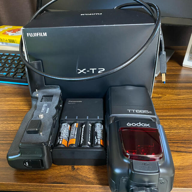 X-T2+パワーブースターグリップ互換性バッテリー1個付き+その他色々