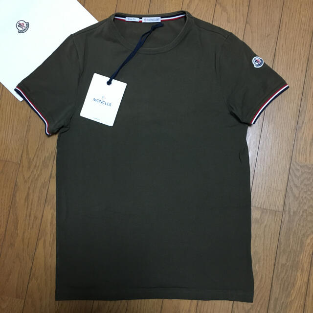 美品　MONCLER 国内正規品 リンガートリム Tシャツホワイト◻生産国