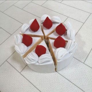 フェルトケーキ　ままごとセット　ハンドメイド(おもちゃ/雑貨)