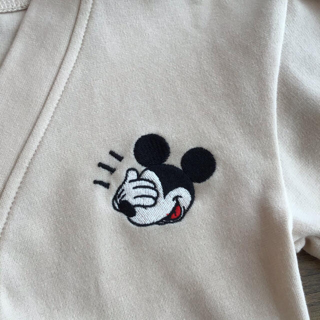 Disney(ディズニー)の【110】ミッキー  刺繍 カーディガン+半袖Tシャツ セット キッズ/ベビー/マタニティのキッズ服女の子用(90cm~)(Tシャツ/カットソー)の商品写真