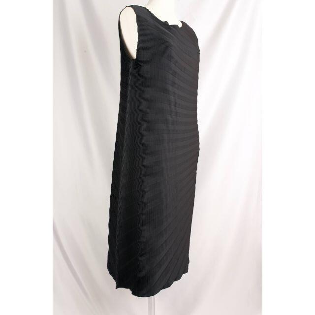Issey Miyake イッセイミヤケ ワンピース 美品 163 Issey Miyake イッセイミヤケ ワンピース 美品 163