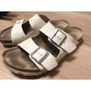 ビルケンシュトック(BIRKENSTOCK)のビルケンシュトック　アリゾナ　ホワイト　サンダル(サンダル)