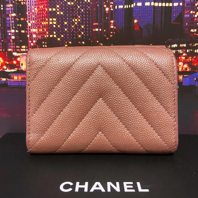 CHANEL(シャネル)の専用 シャネル　【正規品】極美品　超レア　ミニウォレット　Vステッチ レディースのファッション小物(財布)の商品写真