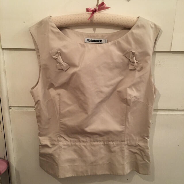 Jil Sander(ジルサンダー)の最終価格🤍🤍JIL SANDER ribbon tops. レディースのトップス(シャツ/ブラウス(半袖/袖なし))の商品写真