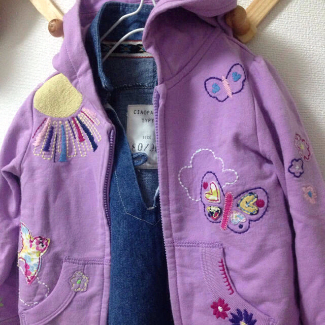 GAP(ギャップ)のGAP＊刺繍とワッペンがかわいいパーカー キッズ/ベビー/マタニティのキッズ服女の子用(90cm~)(その他)の商品写真