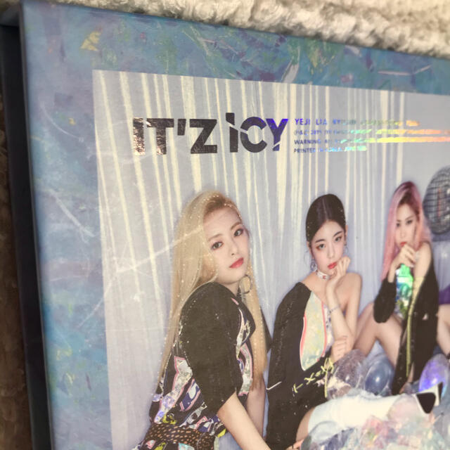 itzy icy アルバム　イェジ エンタメ/ホビーのCD(K-POP/アジア)の商品写真