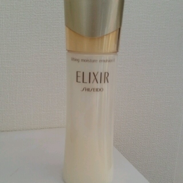 SHISEIDO (資生堂)(シセイドウ)のELIXIR 乳液 コスメ/美容のスキンケア/基礎化粧品(乳液/ミルク)の商品写真