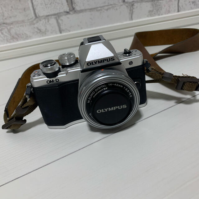 オリンパス】E-M10Ⅱ ミラーレス一眼 ランキング第1位 17850円