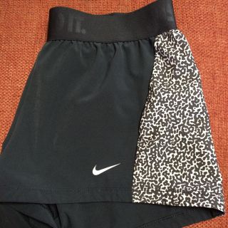 ナイキ(NIKE)のランニングウェア(ショートパンツ)