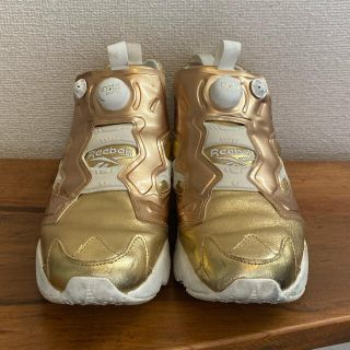 リーボック(Reebok)のスニーカー Reebok ポンプフューリー ゴールド 24センチ(スニーカー)