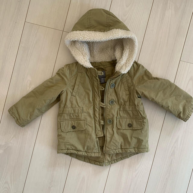 babyGAP(ベビーギャップ)のジャンパー　GAP 90 ボア　ダウン　モッズコート　アウター キッズ/ベビー/マタニティのキッズ服女の子用(90cm~)(ジャケット/上着)の商品写真