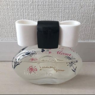 サルヴァトーレフェラガモ(Salvatore Ferragamo)のサルヴァトーレ フェラガモ インカント ブルーム オードトワレ 香水 50ml(香水(女性用))