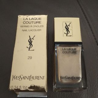 イヴサンローランボーテ(Yves Saint Laurent Beaute)のイブサンローラン★ララッククチュール★ネイルエナメル(マニキュア)