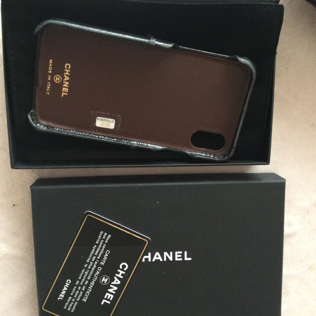 CHANEL(シャネル)の正規品　シャネル　iPhoneカバー スマホ/家電/カメラのスマホアクセサリー(iPhoneケース)の商品写真