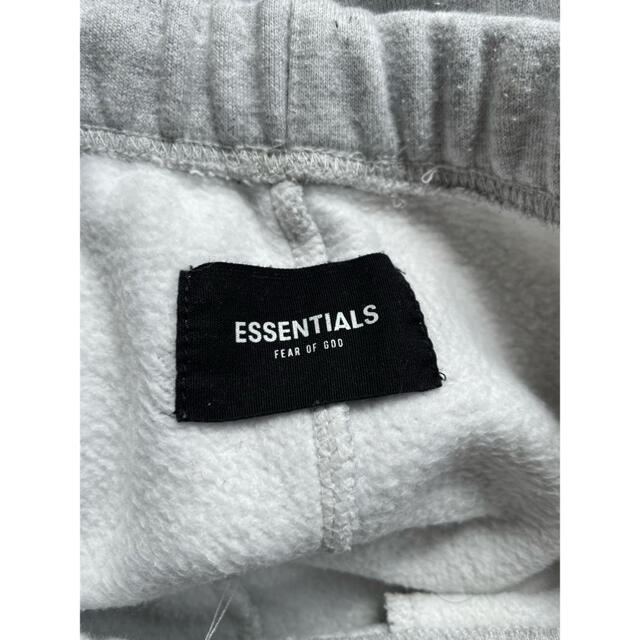 FEAR OF GOD(フィアオブゴッド)の essentials  fear of god スウェットパンツ メンズのトップス(スウェット)の商品写真