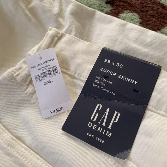 GAP(ギャップ)のGAP ホワイトデニム メンズのパンツ(デニム/ジーンズ)の商品写真