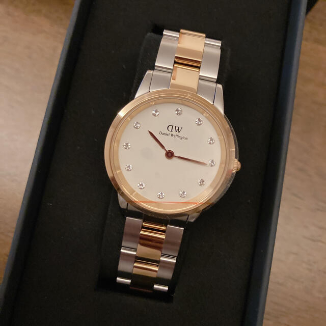 Daniel Wellington(ダニエルウェリントン)の【試し付けのみ】ダニエルウェリントン腕時計 バレンタイン限定 メンズの時計(腕時計(アナログ))の商品写真