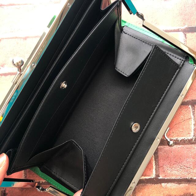緑色　長財布　がまぐち型 レディースのファッション小物(財布)の商品写真