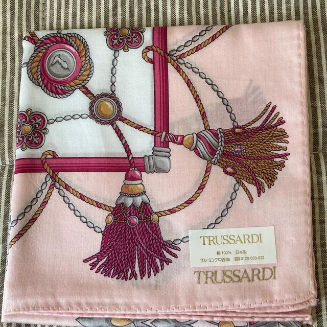 Trussardi(トラサルディ)のTRUSSARDI 大判ハンカチ・靴下　セット レディースのファッション小物(ハンカチ)の商品写真