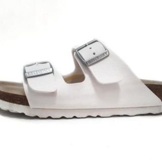 ビルケンシュトック(BIRKENSTOCK)のビルケンシュトック サンダル 22.5 - 白(サンダル)