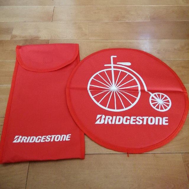 BRIDGESTONE(ブリヂストン)の折りたたみクッション　ブリヂストン　新品未使用 スポーツ/アウトドアのアウトドア(その他)の商品写真