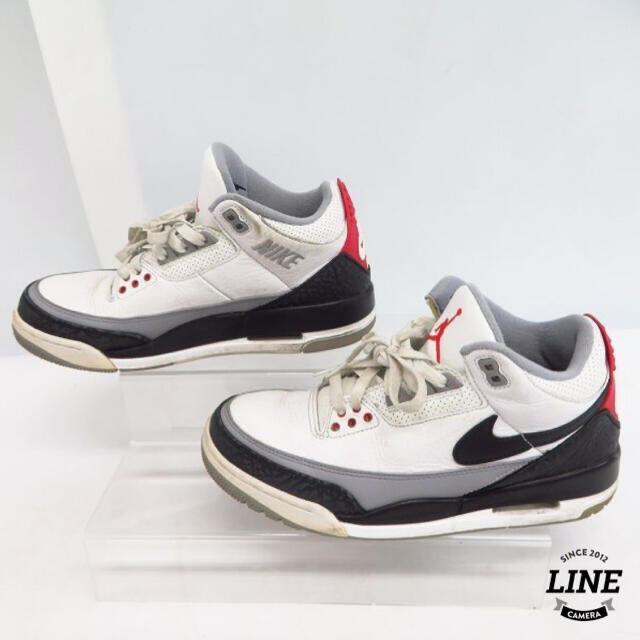 NIKE(ナイキ)のNIKE AIR JORDAN 3 RETRO メンズの靴/シューズ(スニーカー)の商品写真