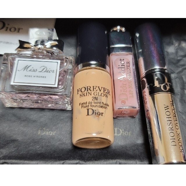 Dior(ディオール)のDior ポーチ＆コスメセット♡♡ コスメ/美容のキット/セット(コフレ/メイクアップセット)の商品写真