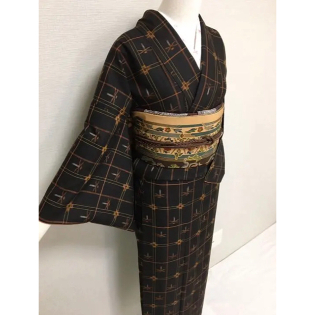 お得超激得 本場久米島紬 『希少な存在!
』紬ファンを魅了する外せない一着です SALE‼️の通販 by 蛍|ラクマ 国産高評価